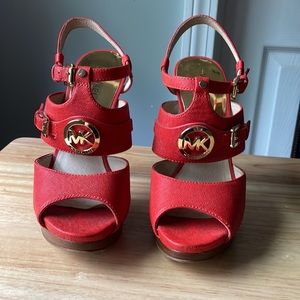 Michael Kors sandal heel, mandarin color. Size 9